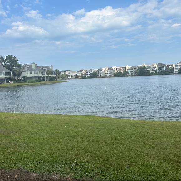 Meet your Posher, Tiffany - Picture 3 of 5